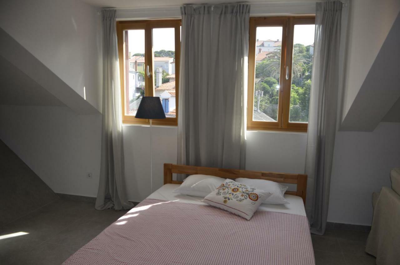 Buga Apartment In Center Of مالي لوشينغْ المظهر الخارجي الصورة