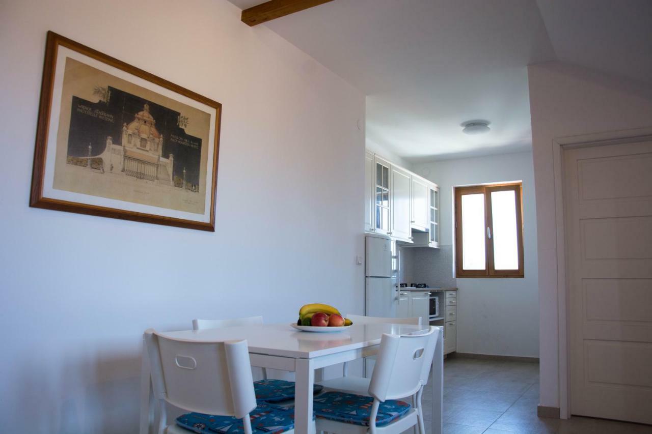 Buga Apartment In Center Of مالي لوشينغْ المظهر الخارجي الصورة