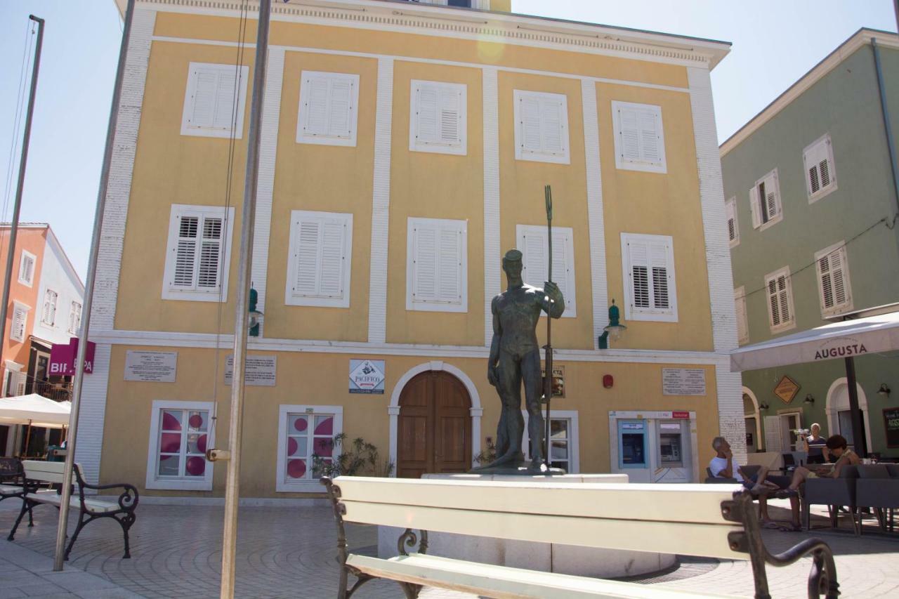 Buga Apartment In Center Of مالي لوشينغْ المظهر الخارجي الصورة